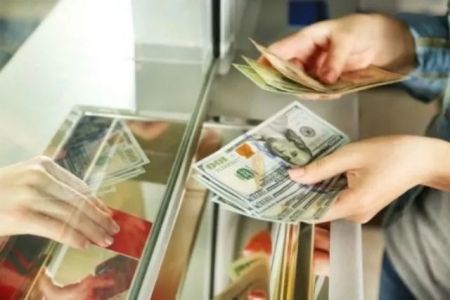 Банклерден паспортсыз қанша муғдарда доллар алыў мүмкин?
