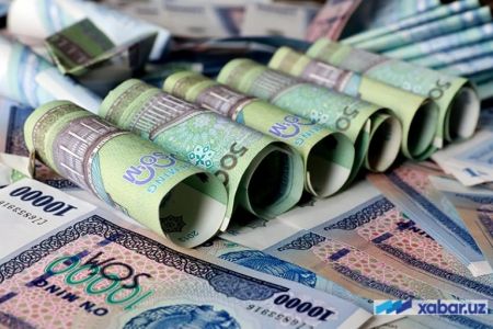 Өзбекстанда жаңа көринистеги банкноталар айланысқа енгизиледи