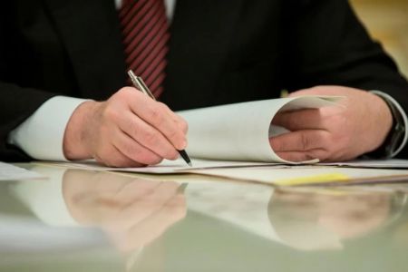 Өзбекстанда министрликлер қурамына жаңа өзгерислер енгизилмекте