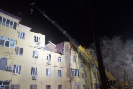 Нөкистеги көп қабатлы турақ жайлардың биринде жарылыў жүз берди: Бес адам қайтыс болды