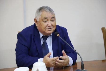 Халық жазыўшысы Муратбай Нызанов пенен ушырасыў болып өтти