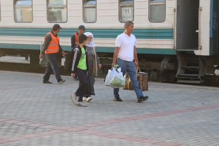 Қарақалпақстанда және бир жөнелис бойынша жолаўшы поездының қатнаўы жолға қойылмақта