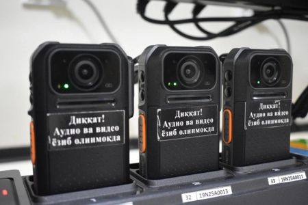 «Боди-камера»ны ЖПХ инспекторы өширип қоя алады ма? Камераның өшик я қосылып турғанын қалай билиў мүмкин? (басқа да сораўларға жуўаплар)