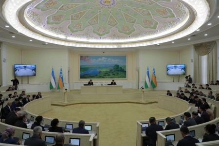 Жоқарғы Кеңесте жаңа комитет шөлкемлестирилди ҳәм оның баслығы сайланды