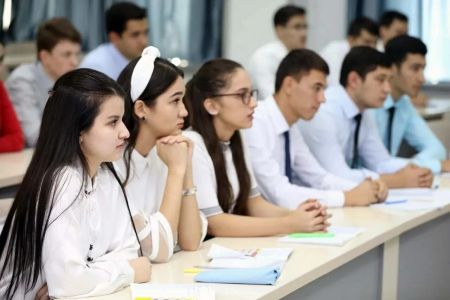 Контракт толық төленбесе, студентти жуўмақлаўшы ямаса аралық имтиханларға киргизбеў мүмкин бе?