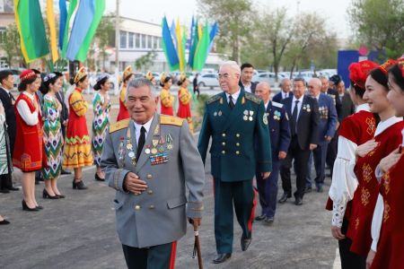 Нөкис қаласында «Үш әўлад ушырасыўы» болып өтти